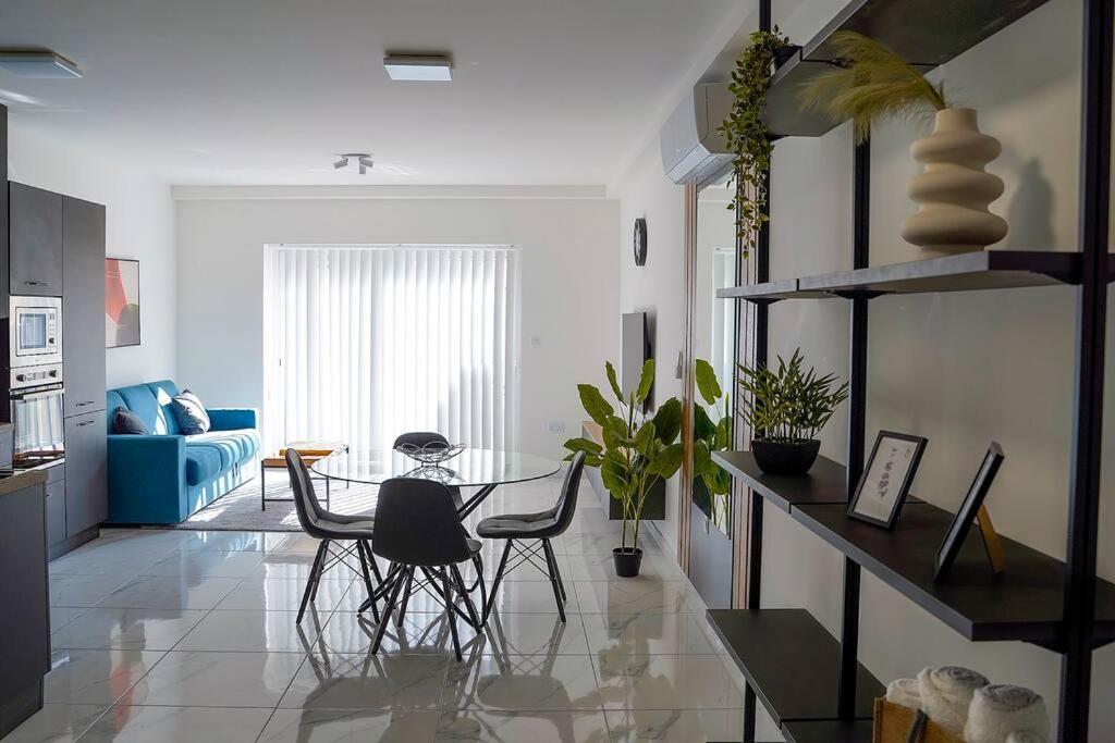 Luxurious Apartment Next To The Sea Gzira Extérieur photo